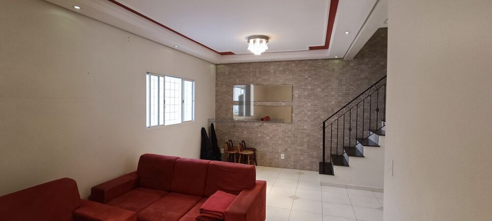 Casa, 3 quartos, 194 m² - Foto 1