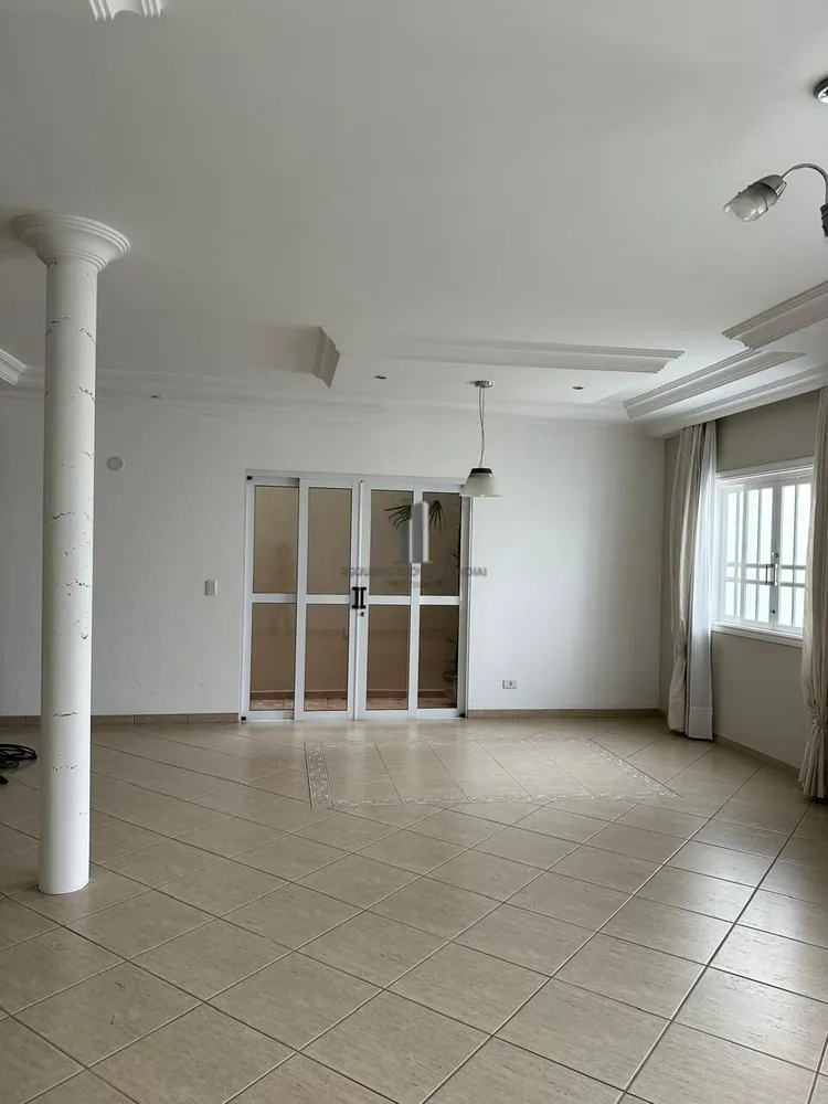 Casa, 3 quartos, 245 m² - Foto 3