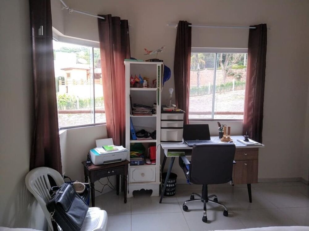 Casa de Condomínio à venda com 3 quartos, 271m² - Foto 4