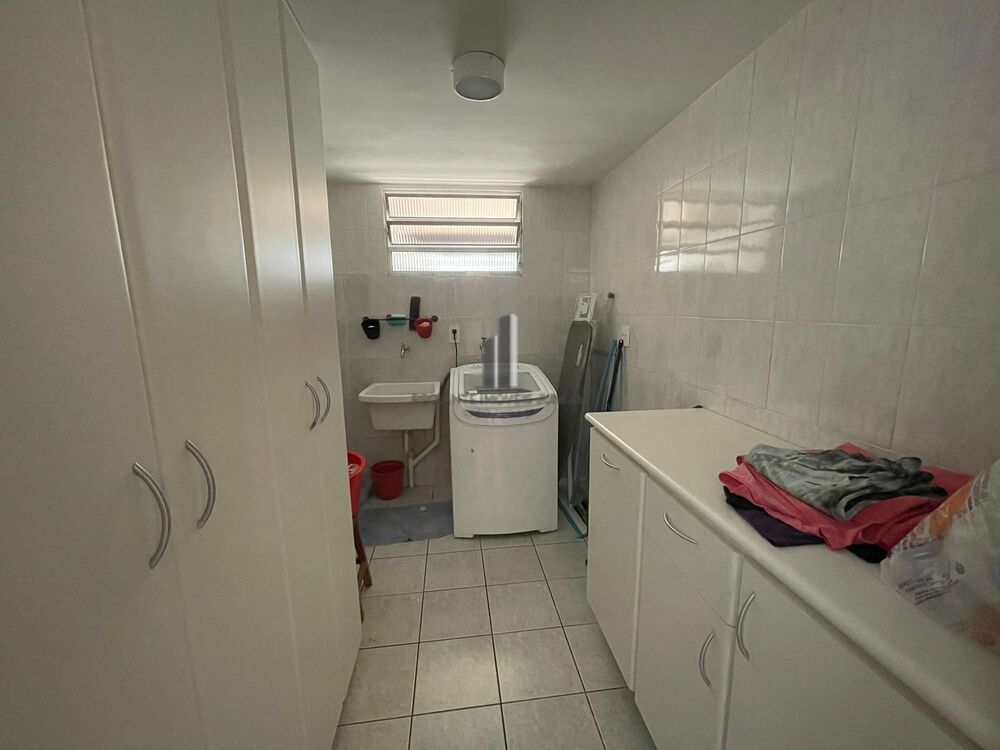 Casa à venda com 4 quartos, 342m² - Foto 23