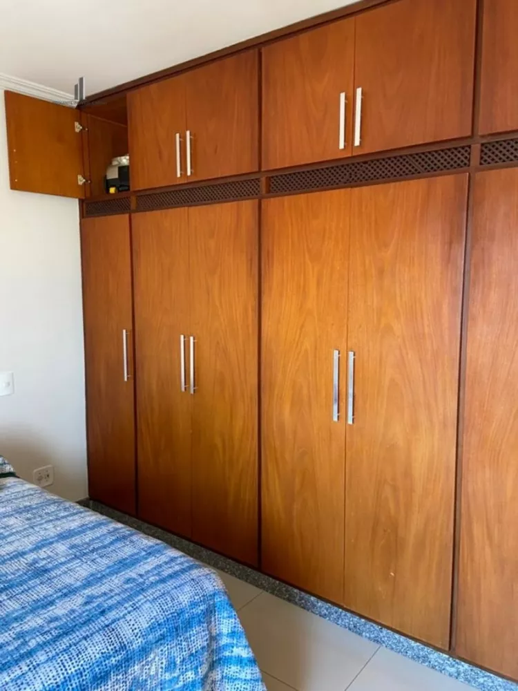 Apartamento à venda com 3 quartos, 250m² - Foto 11