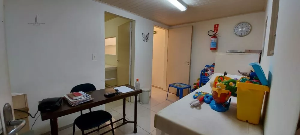 Casa para alugar com 3 quartos, 79m² - Foto 3