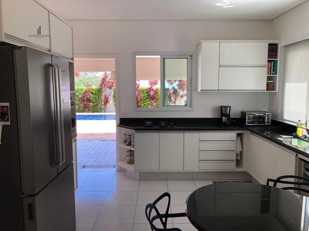 Casa, 3 quartos, 234 m² - Foto 11