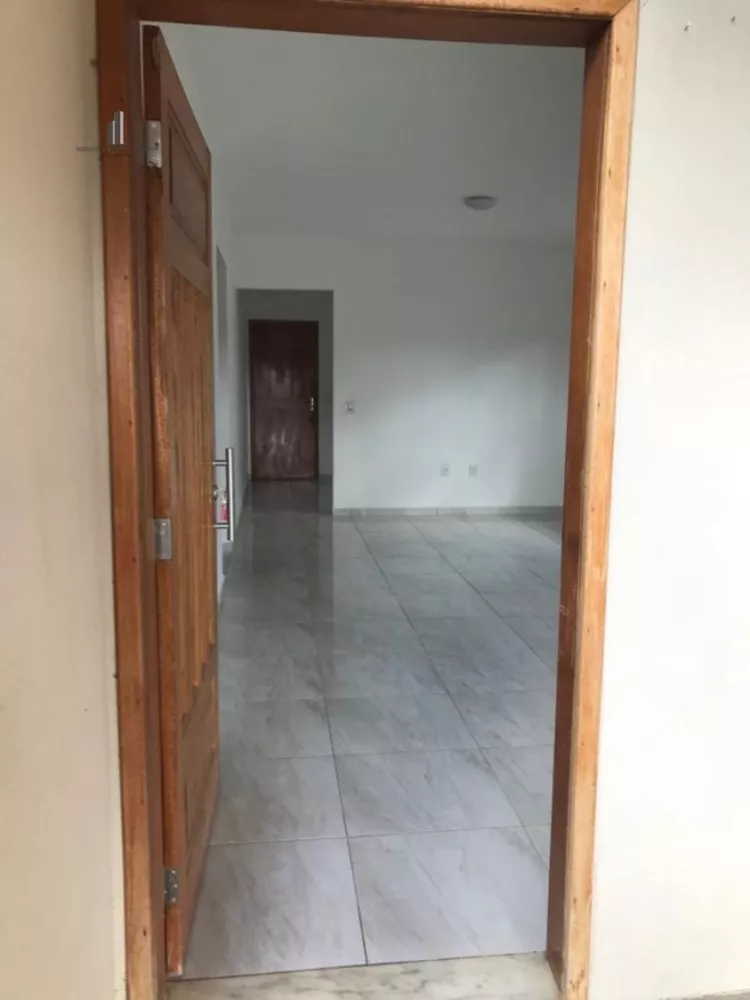 Casa à venda com 3 quartos, 160m² - Foto 3