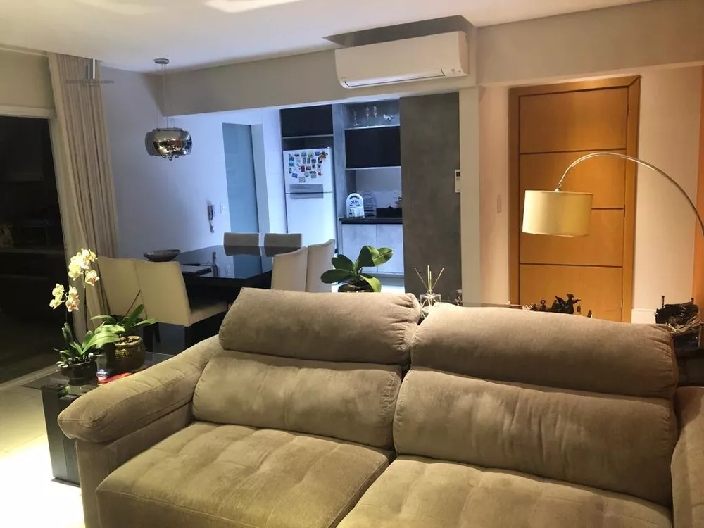 Apartamento à venda com 3 quartos, 110m² - Foto 4