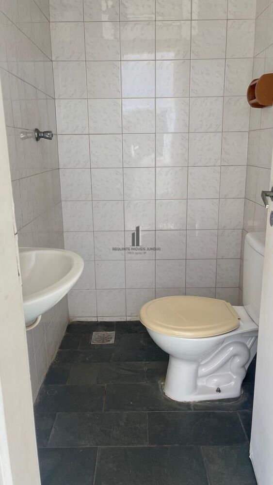 Casa para alugar com 3 quartos, 297m² - Foto 3