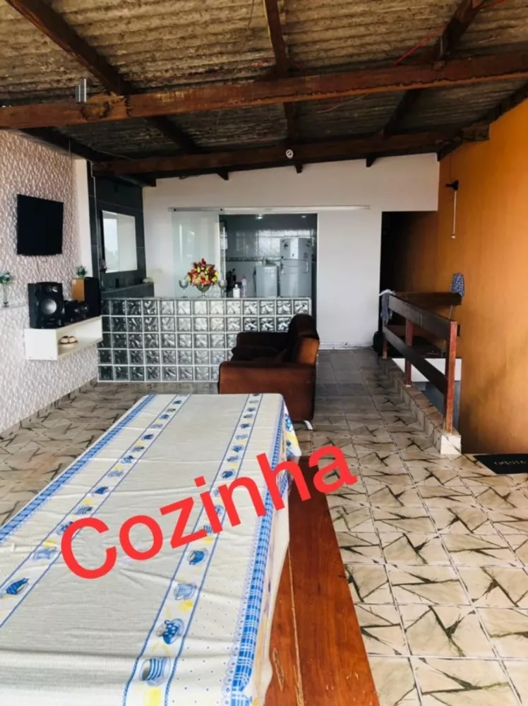 Casa à venda com 3 quartos, 130m² - Foto 2