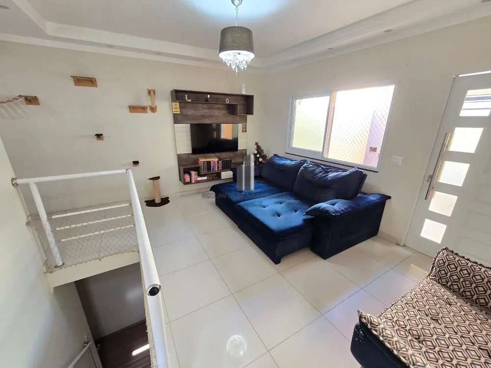 Casa, 3 quartos, 214 m² - Foto 2