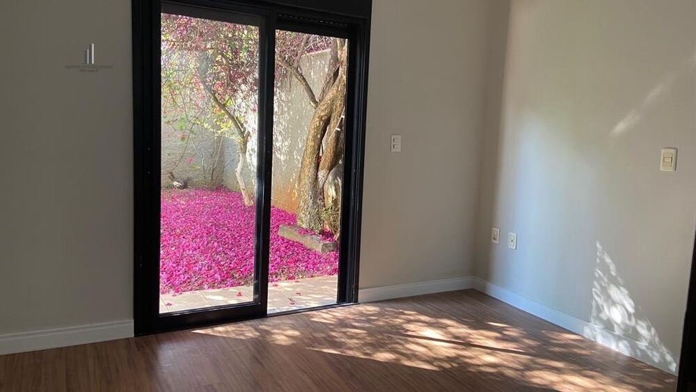 Casa à venda com 4 quartos, 400m² - Foto 5