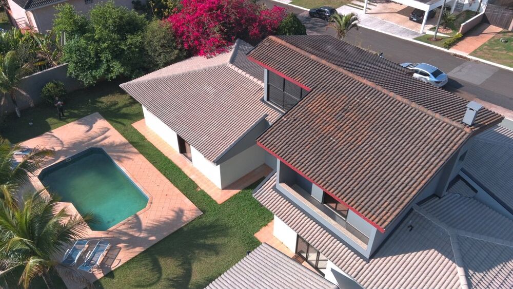 Casa à venda com 4 quartos, 400m² - Foto 2