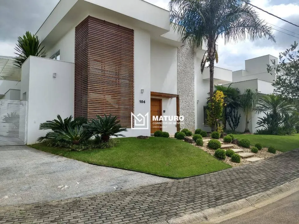 Casa, 3 quartos, 527 m² - Foto 1
