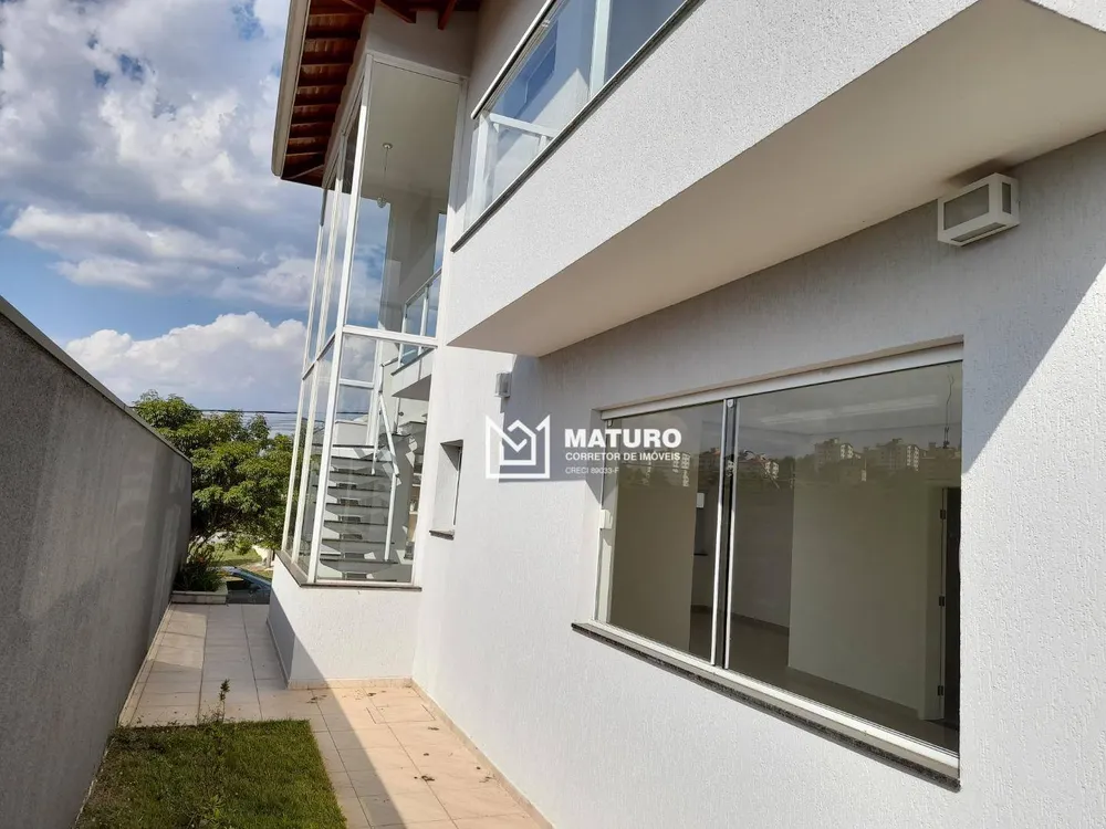 Casa, 3 quartos, 180 m² - Foto 2