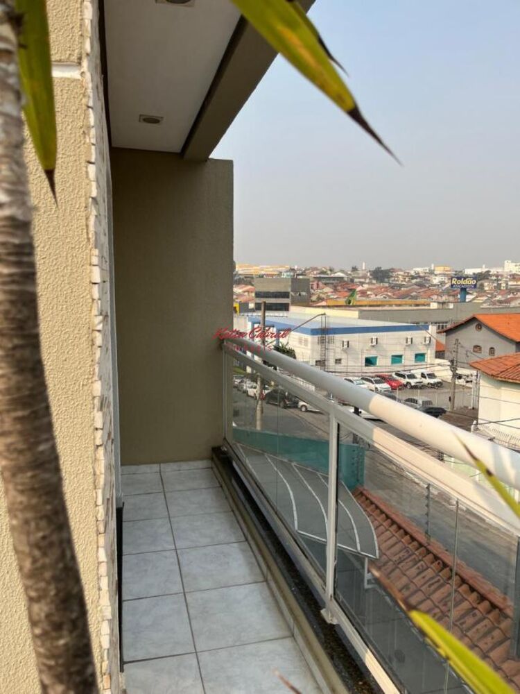 Sobrado à venda com 4 quartos, 220m² - Foto 3