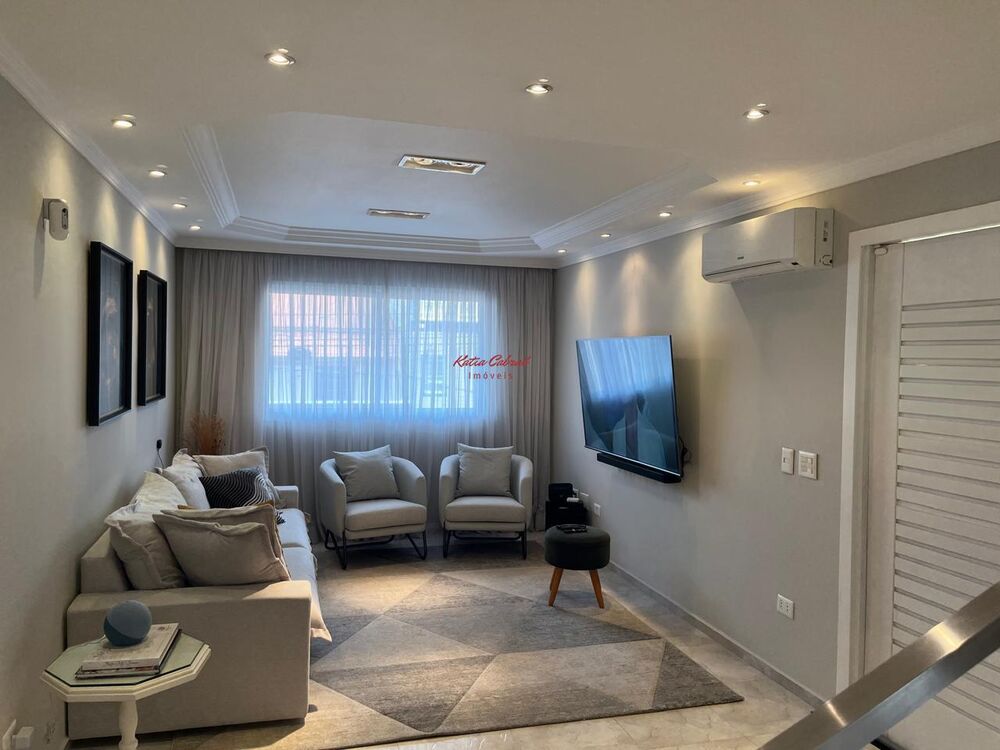 Sobrado à venda com 4 quartos, 220m² - Foto 1