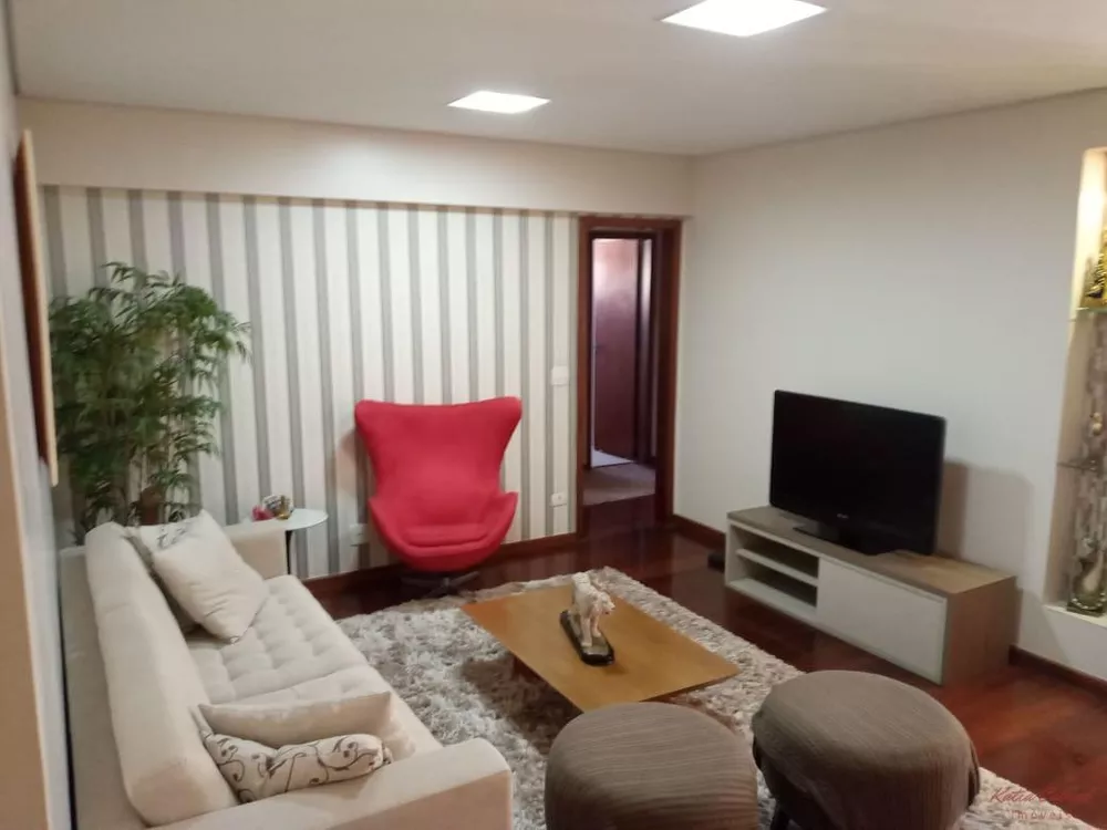 Apartamento para alugar com 3 quartos, 130m² - Foto 2