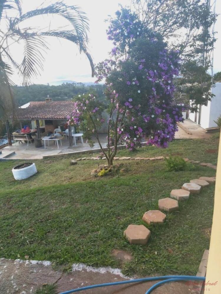 Chácara à venda com 3 quartos, 158m² - Foto 2