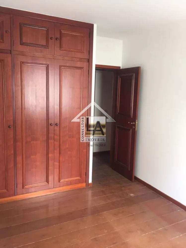 Apartamento à venda com 4 quartos, 238m² - Foto 6