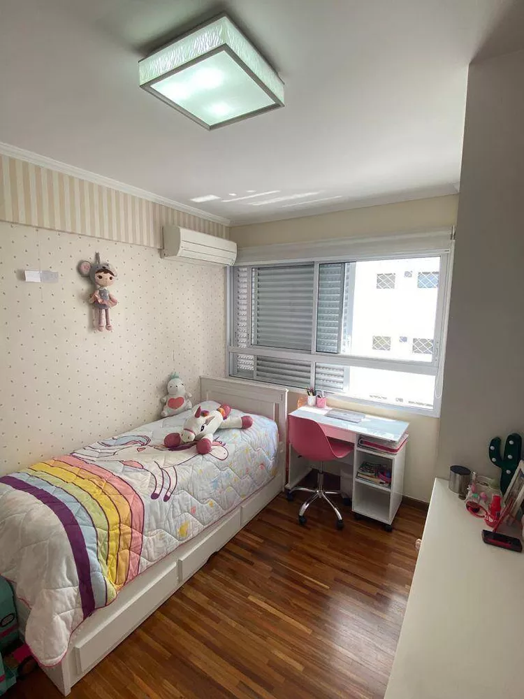 Apartamento à venda com 3 quartos, 122m² - Foto 8