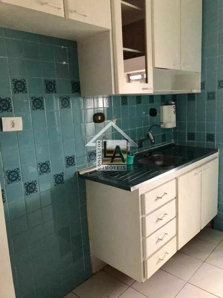 Apartamento à venda com 2 quartos, 70m² - Foto 11