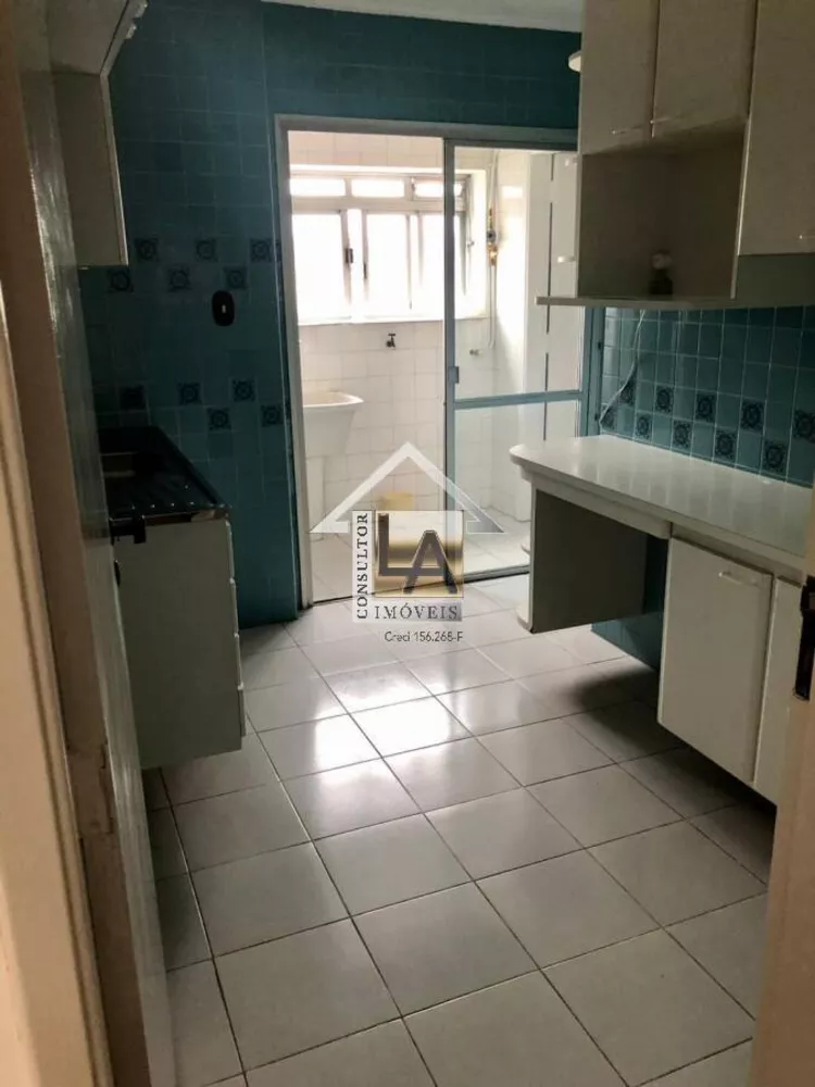 Apartamento à venda com 2 quartos, 70m² - Foto 14