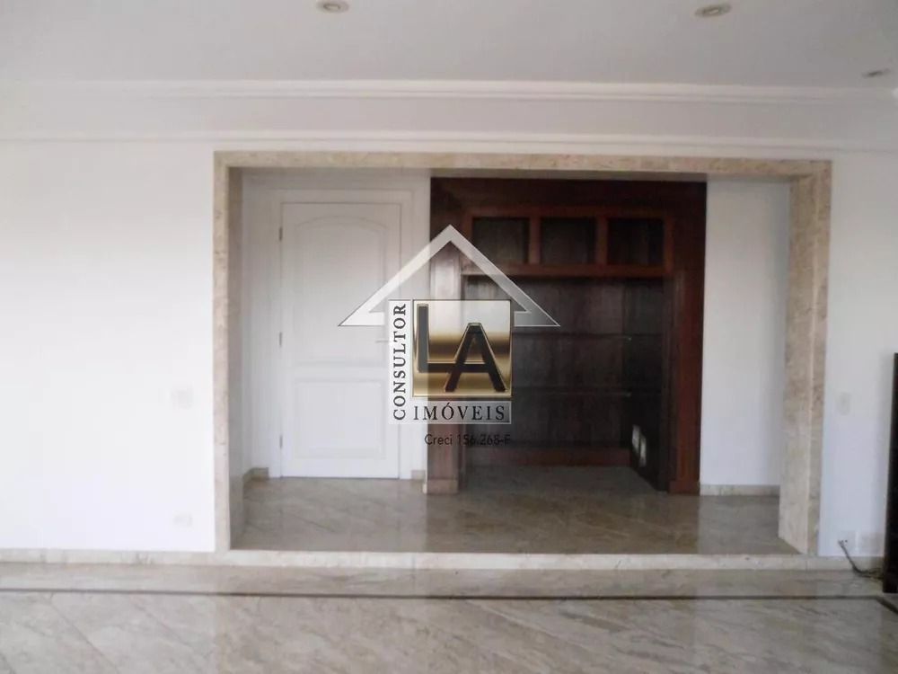 Apartamento à venda com 4 quartos, 224m² - Foto 2