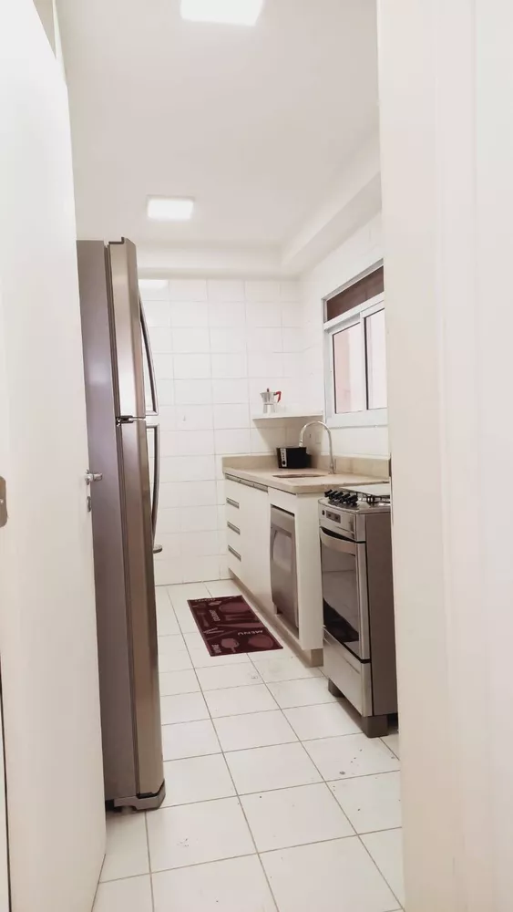 Apartamento à venda com 3 quartos, 123m² - Foto 2