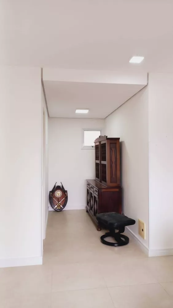 Apartamento à venda com 3 quartos, 123m² - Foto 4