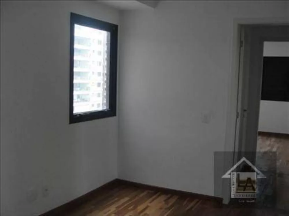 Apartamento à venda com 4 quartos, 209m² - Foto 7