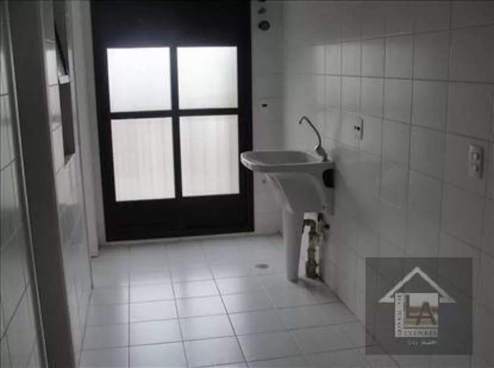 Apartamento à venda com 4 quartos, 209m² - Foto 11