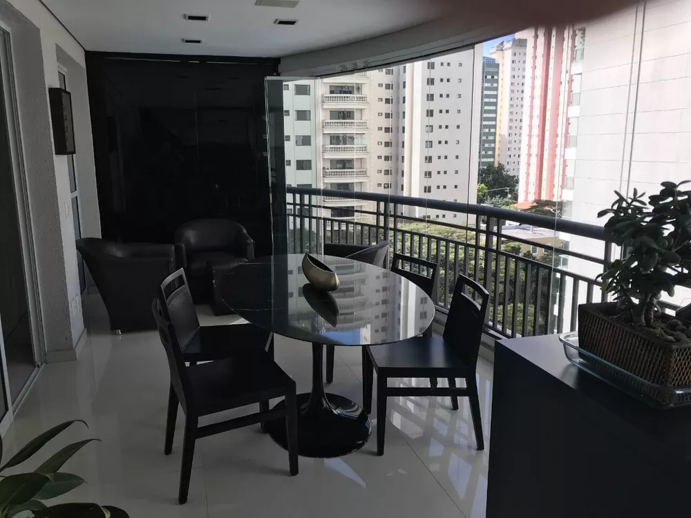 Apartamento à venda com 3 quartos, 136m² - Foto 2