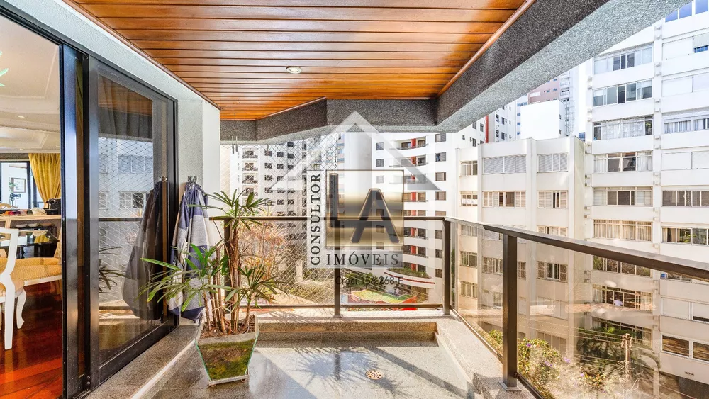 Apartamento à venda com 3 quartos, 160m² - Foto 1