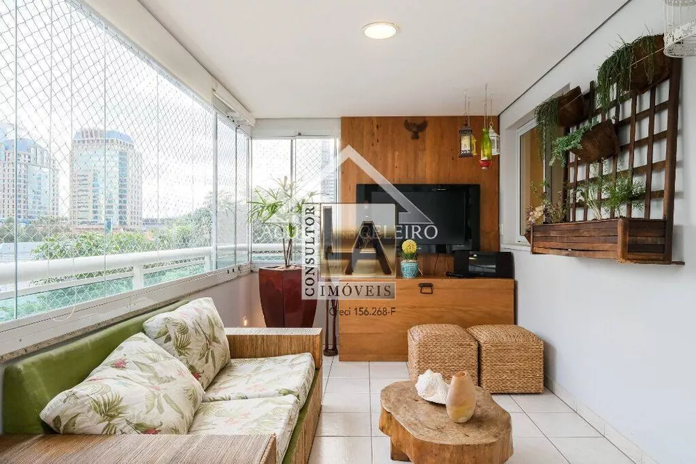 Apartamento à venda com 3 quartos, 148m² - Foto 1