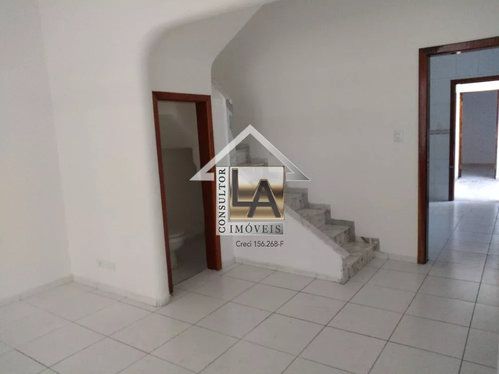 Casa à venda com 3 quartos, 202m² - Foto 4