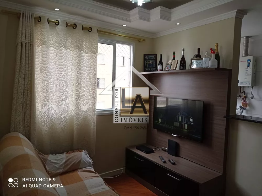 Apartamento à venda com 2 quartos, 44m² - Foto 3