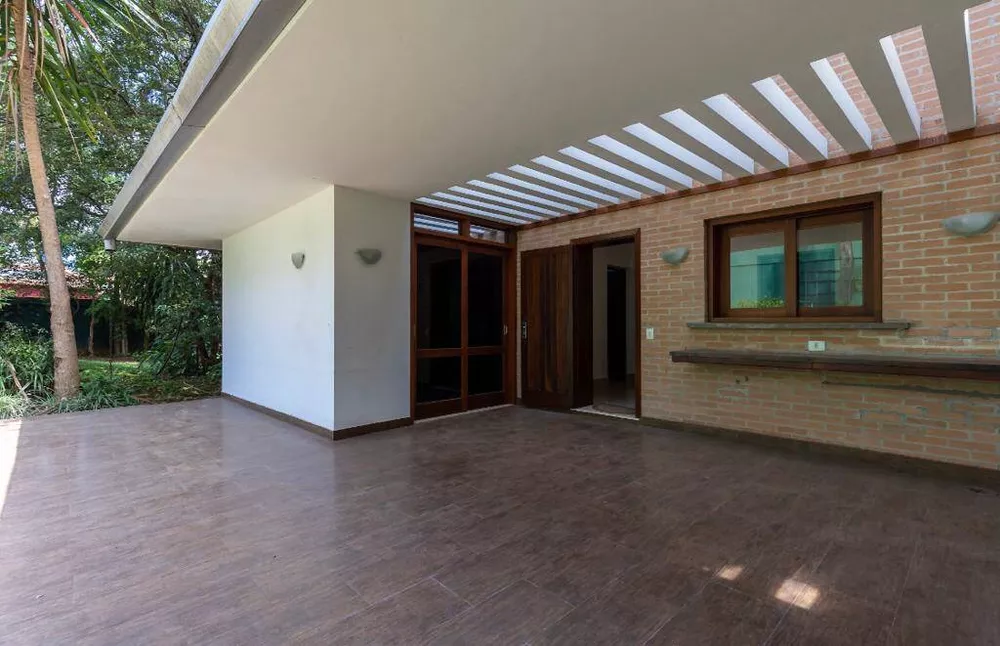 Casa de Condomínio à venda com 5 quartos, 700m² - Foto 3