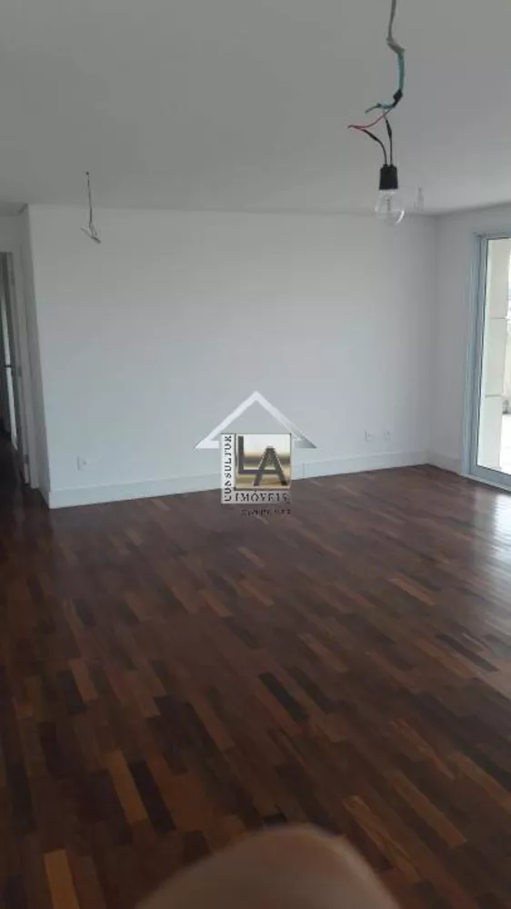 Apartamento à venda com 4 quartos, 208m² - Foto 4