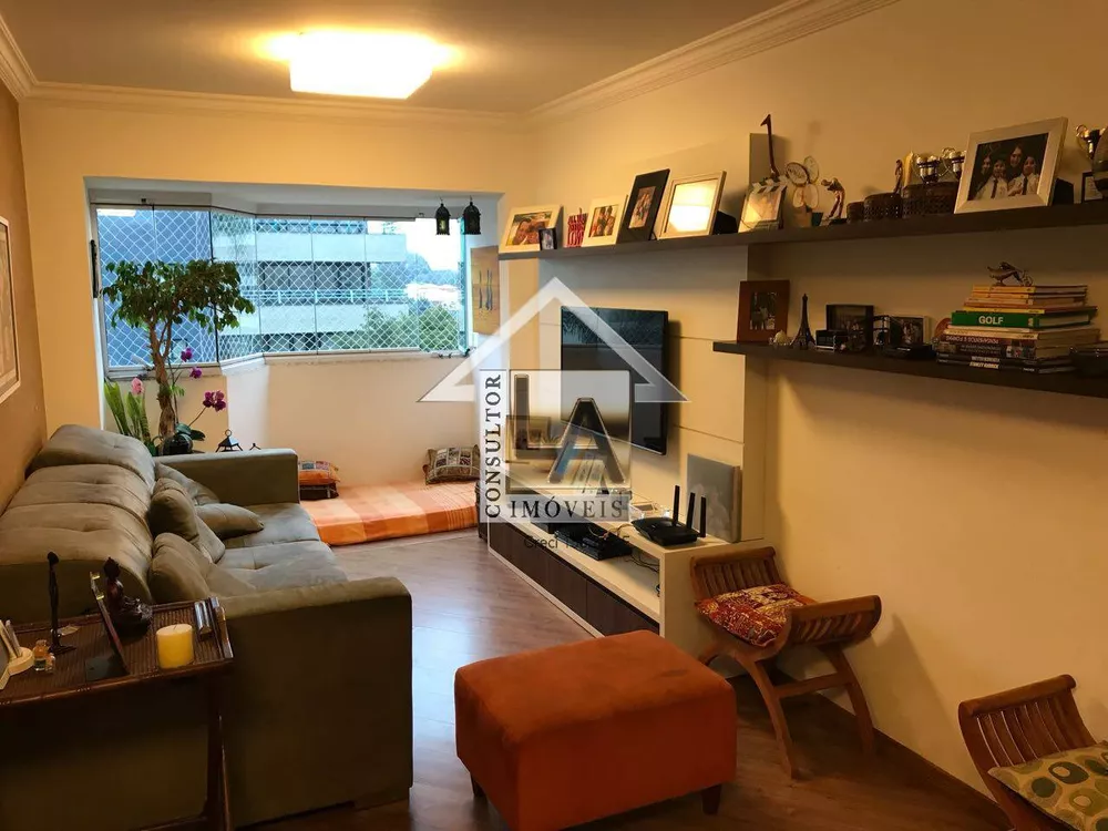 Apartamento à venda com 3 quartos, 105m² - Foto 1