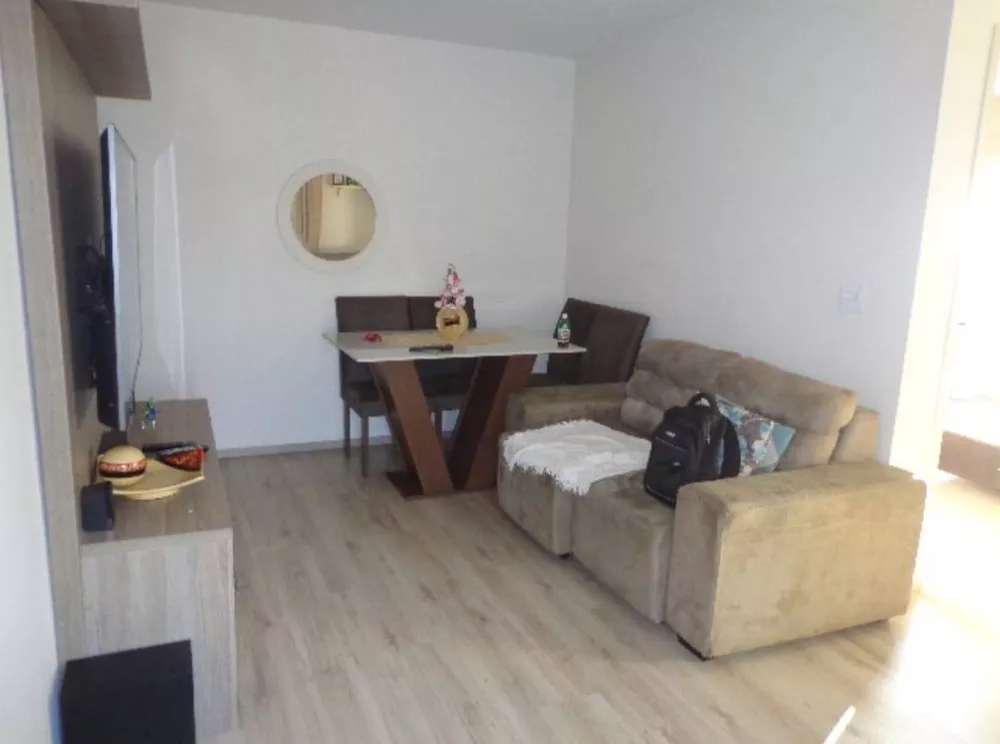 Apartamento à venda com 2 quartos, 62m² - Foto 2