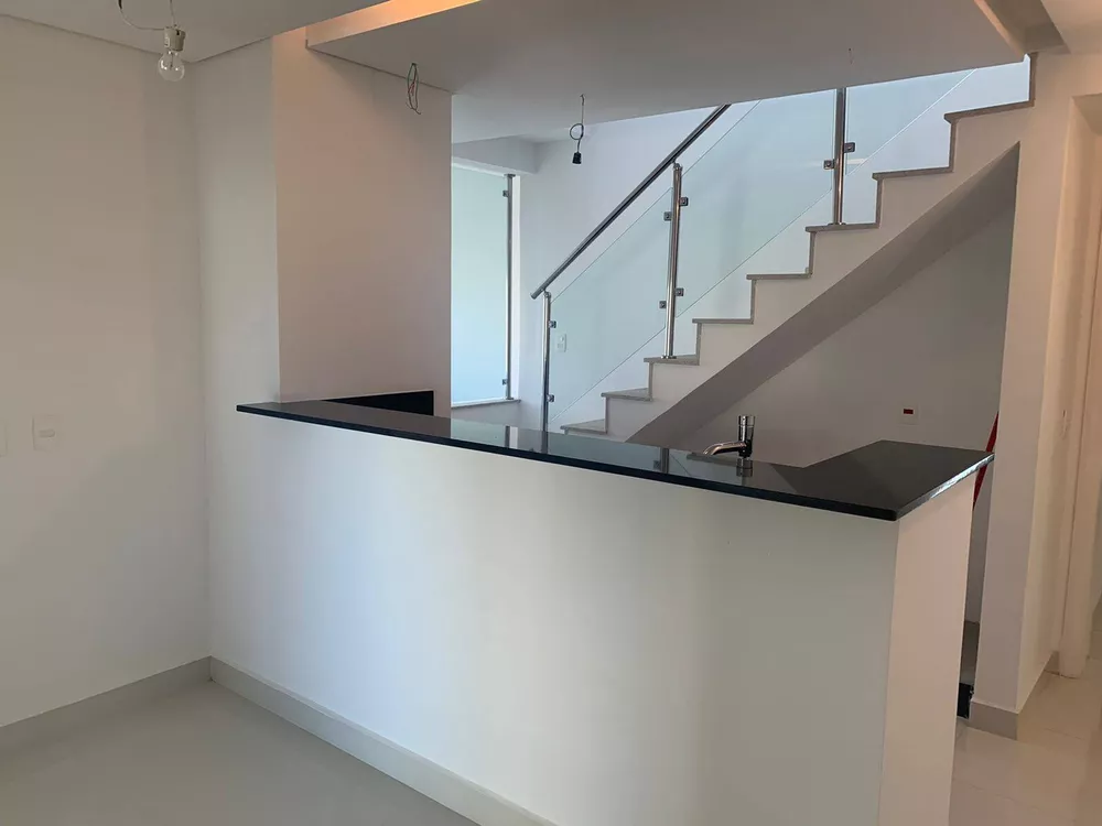 Apartamento à venda com 2 quartos, 103m² - Foto 4