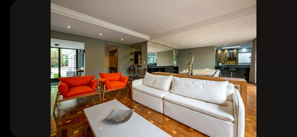 Casa à venda com 5 quartos, 340m² - Foto 2