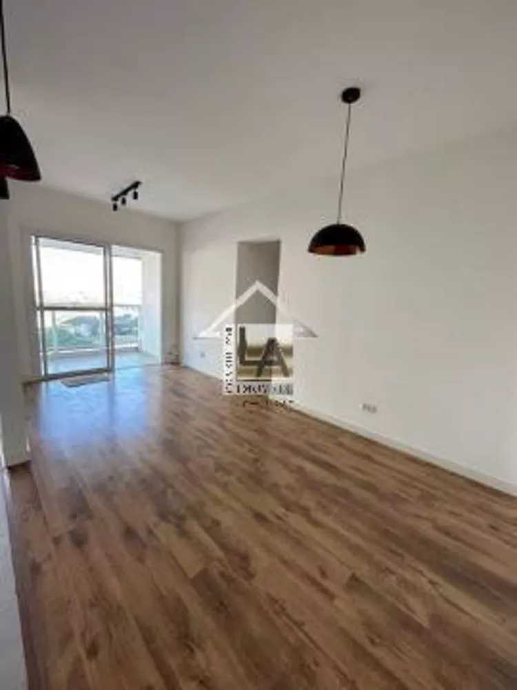 Apartamento à venda com 3 quartos, 72m² - Foto 2