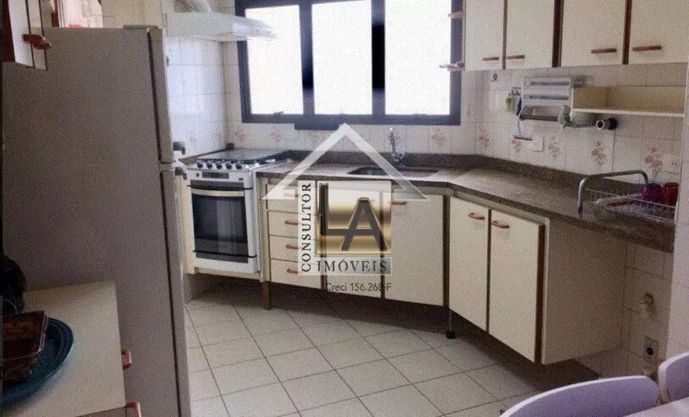 Apartamento à venda com 3 quartos, 110m² - Foto 2