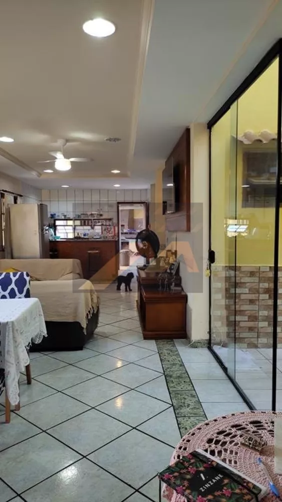 Casa, 3 quartos, 193 m² - Foto 5