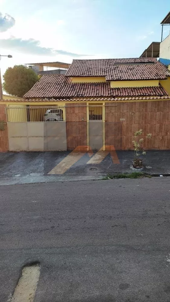 Casa, 3 quartos, 193 m² - Foto 2