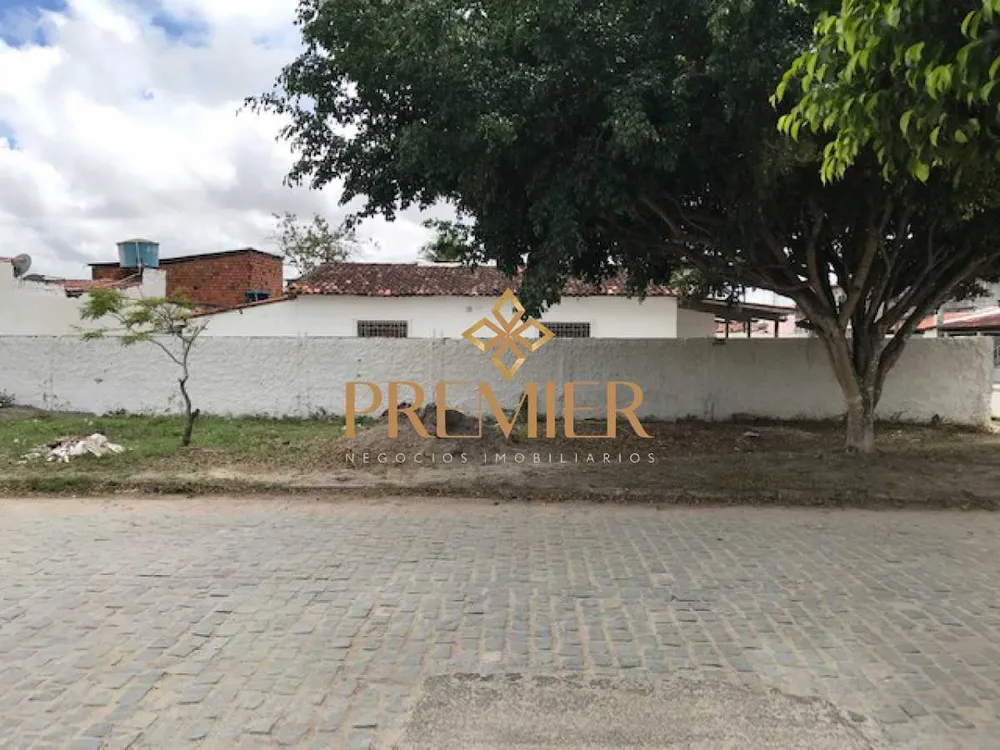 Casa, 2 quartos, 270 m² - Foto 2