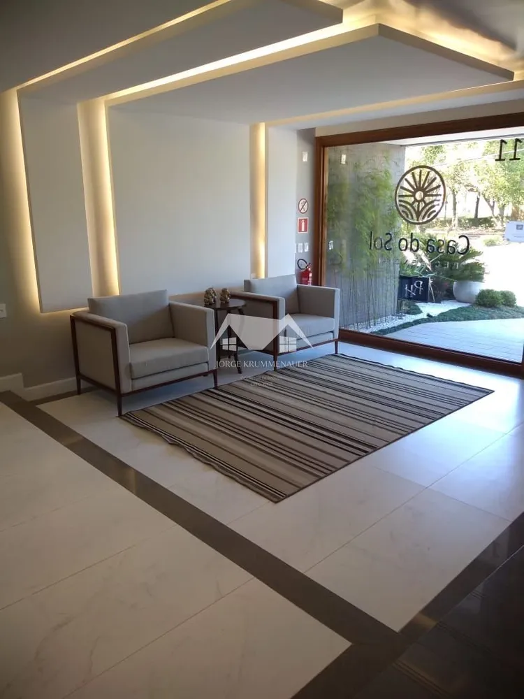 Apartamento, 3 quartos, 196 m² - Foto 2