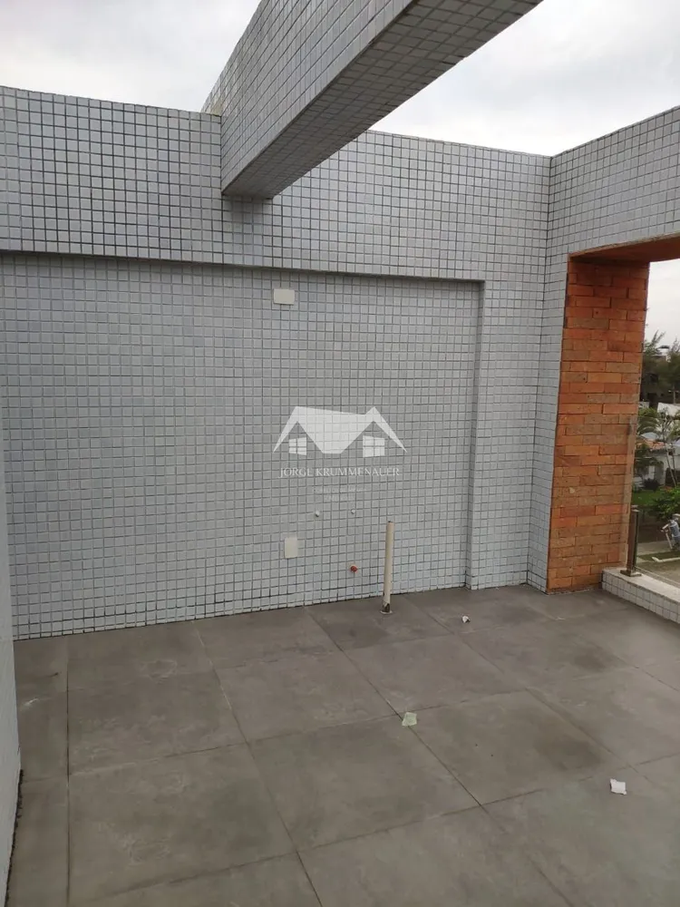 Cobertura, 3 quartos, 176 m² - Foto 2