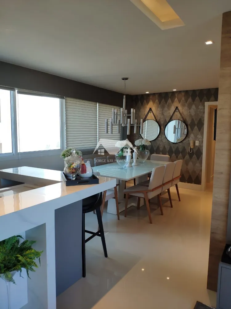 Apartamento, 3 quartos, 144 m² - Foto 2