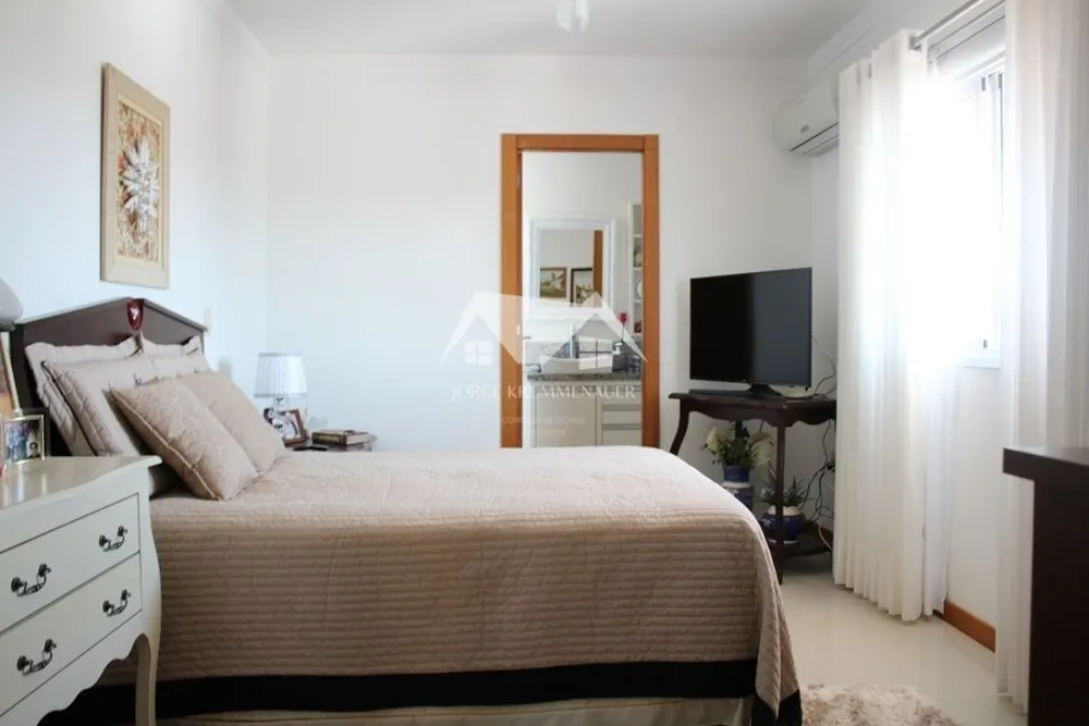 Cobertura, 3 quartos, 250 m² - Foto 2