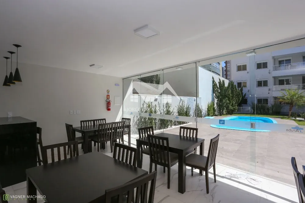 Cobertura, 3 quartos, 221 m² - Foto 3